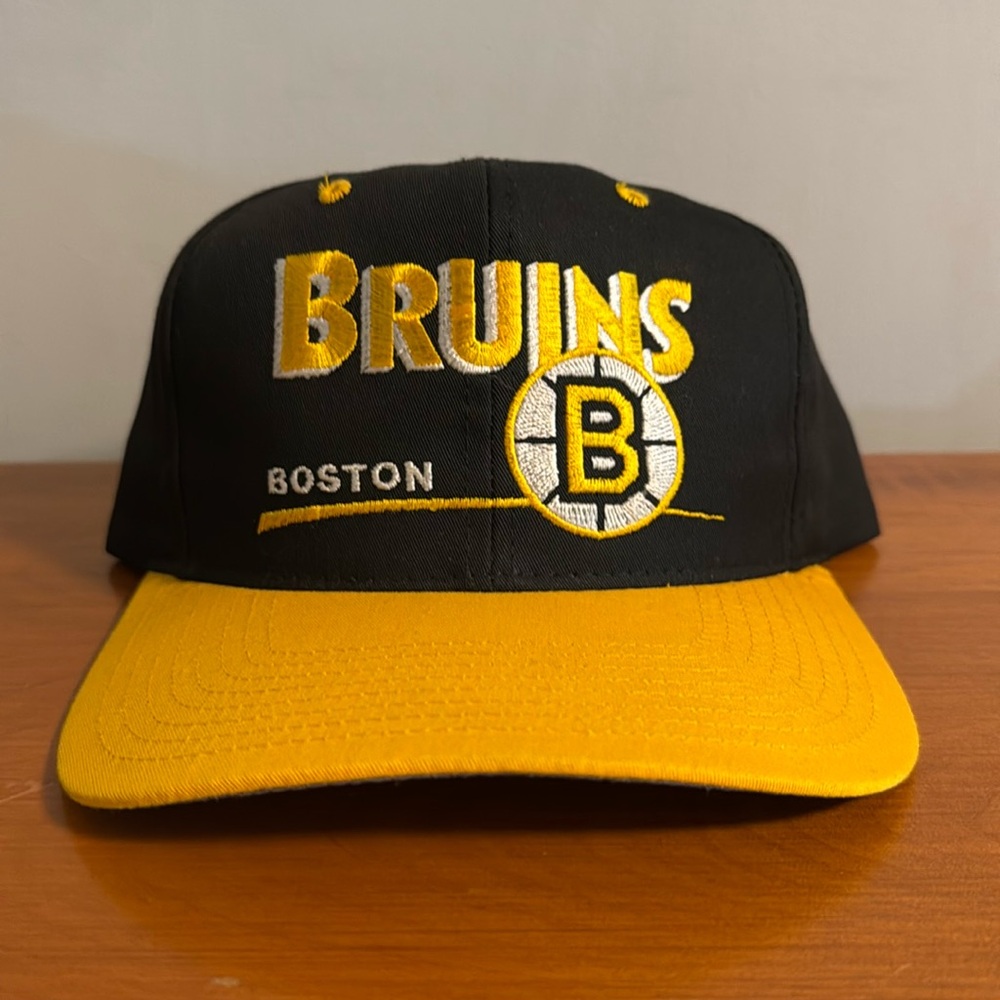 Vintage Twins Enterprise NHL Boston Bruins Adjutable Hat Snapback